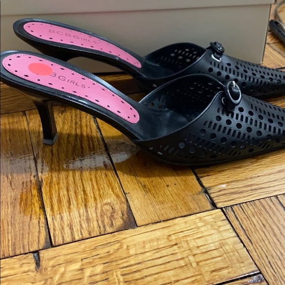 NEW BCBG mini heels - Picture 2 of 6